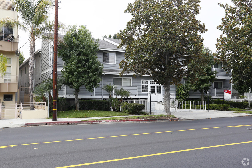 Primary Photo Of 13444 Moorpark, Sherman Oaks Apartments For Sale