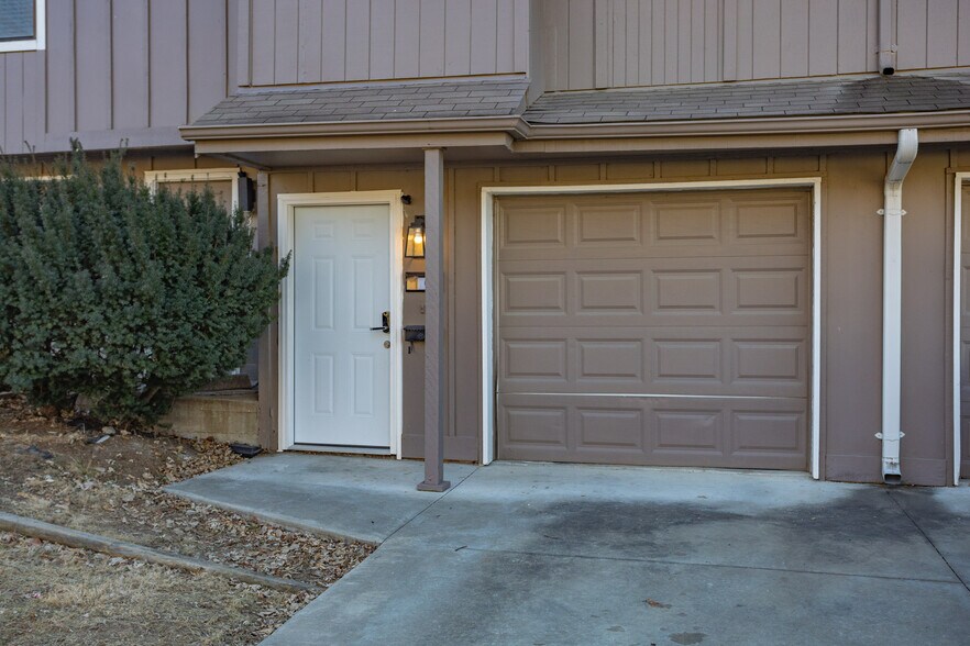 More Photos Of 3108 Eaton St, Kansas City Multifamily For Sale