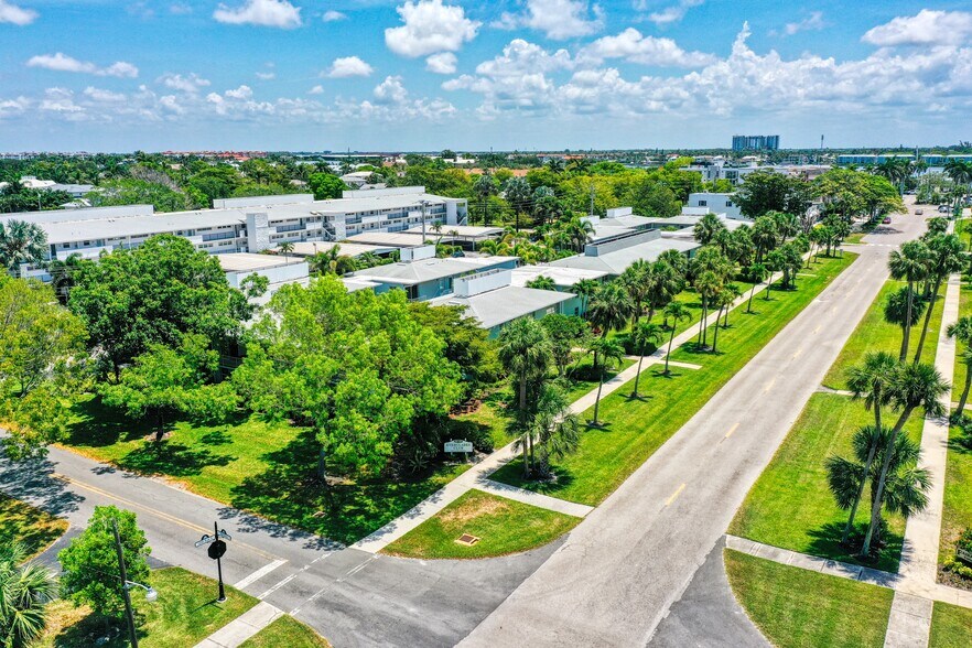 More Photos Of 601-687 12th Ave S, Naples Land For Sale