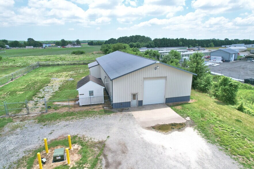 More Photos Of 20643 Sussex Hwy, Seaford Warehouse For Lease
