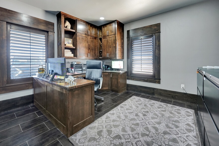 More Photos Of , Midland Flex For Sale