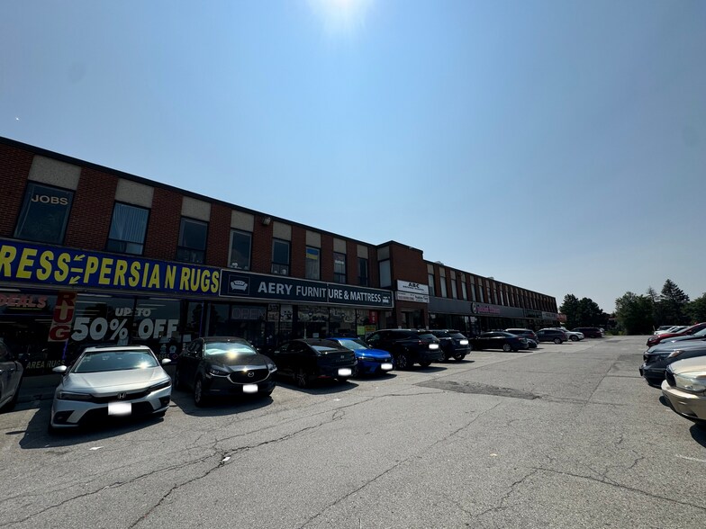 More Photos Of 1450-1458 Dundas St E, Mississauga Storefront Retail Office For Lease