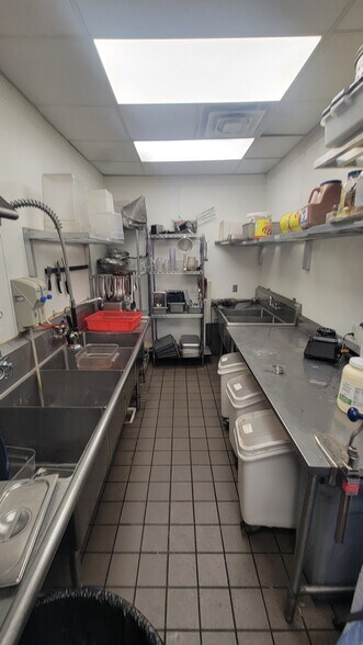 More Photos Of 1730 N Main St, North Logan Fast Food For Lease