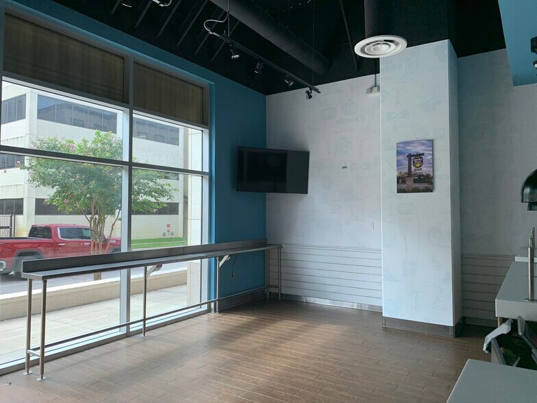 More Photos Of 3417 Gaston Ave, Dallas Office For Sale