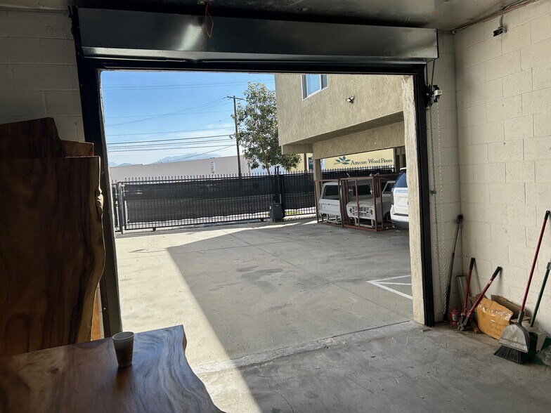 More Photos Of 8843 Lankershim Blvd, Sun Valley Light Manufacturing For Lease