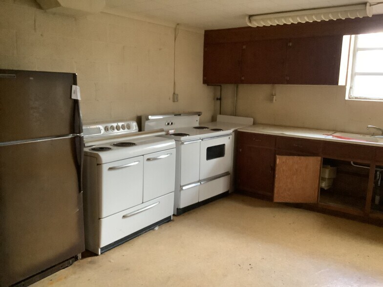 More Photos Of 605 Clarksbury Church Rd, Thomasville Religious Facility For Sale