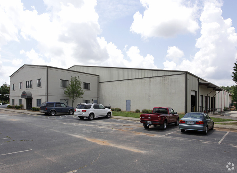 Primary Photo Of 605 Bohannon Rd, Fairburn Warehouse For Lease