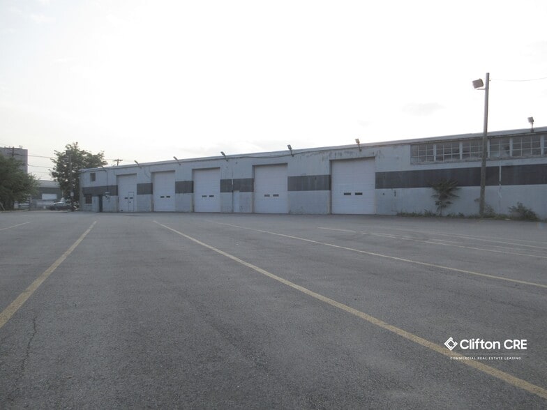 More Photos Of 285 Highland Cross, Rutherford Warehouse For Sale
