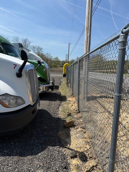 More Photos Of 4881 Pittsburgh Rd, Harrisville Light Distribution For Sale