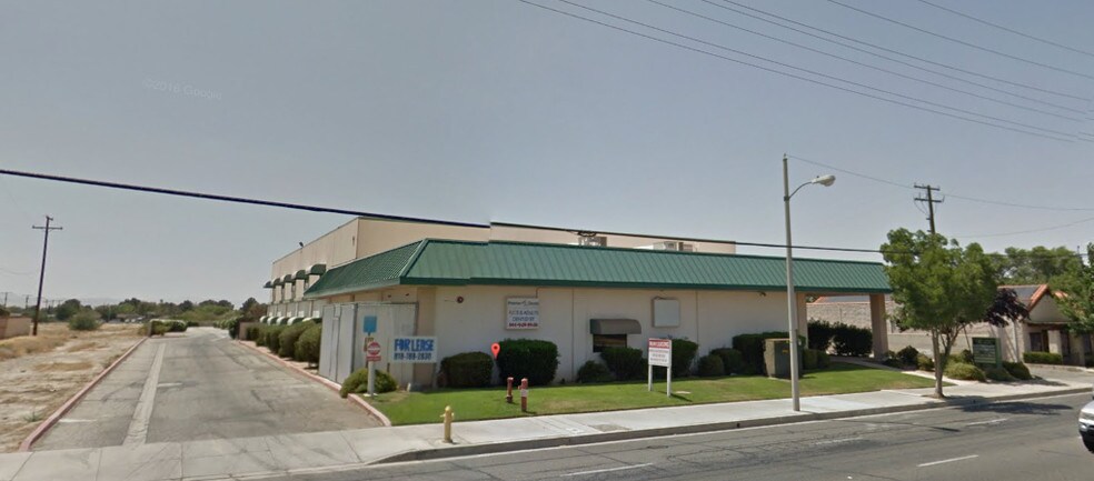 More Photos Of 43845 10th St, Lancaster Medical For Lease