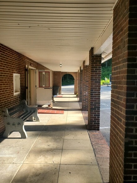 More Photos Of 1 Fairview Ave, Phillipsburg Office For Sale