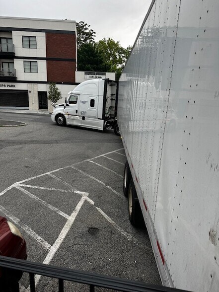 More Photos Of 343 Mamaroneck Ave, Mamaroneck Storefront For Lease