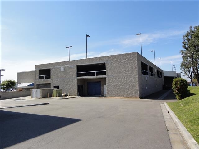 More Photos Of 11 Auto Center Dr, Irvine Auto Dealership For Sale
