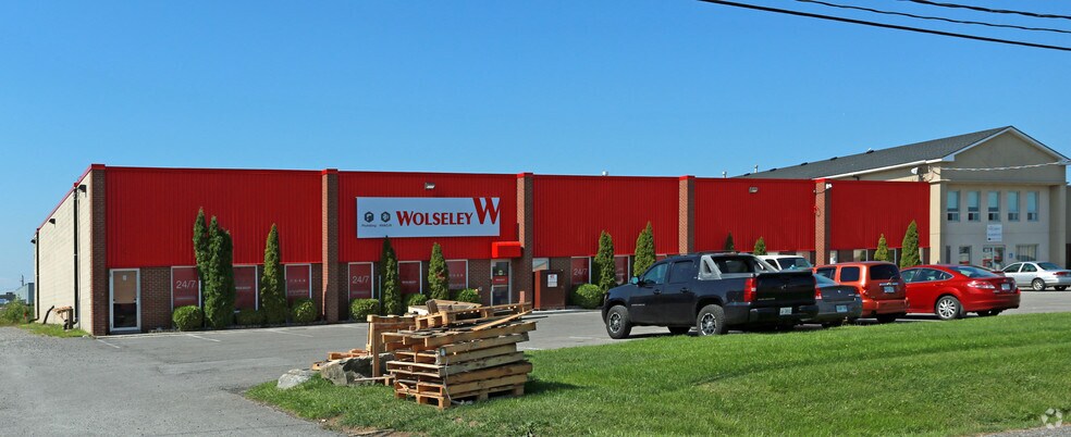 Primary Photo Of 139-145 Cushman Rd, St Catharines Warehouse For Lease