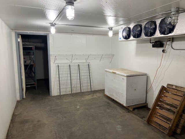 More Photos Of 4110 N Hainje Ave, Sioux Falls Refrigeration Cold Storage For Sale