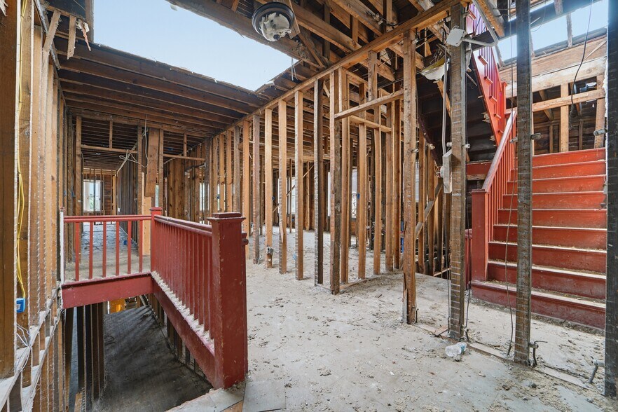 More Photos Of 1300 Porter St, Dearborn Apartments For Sale