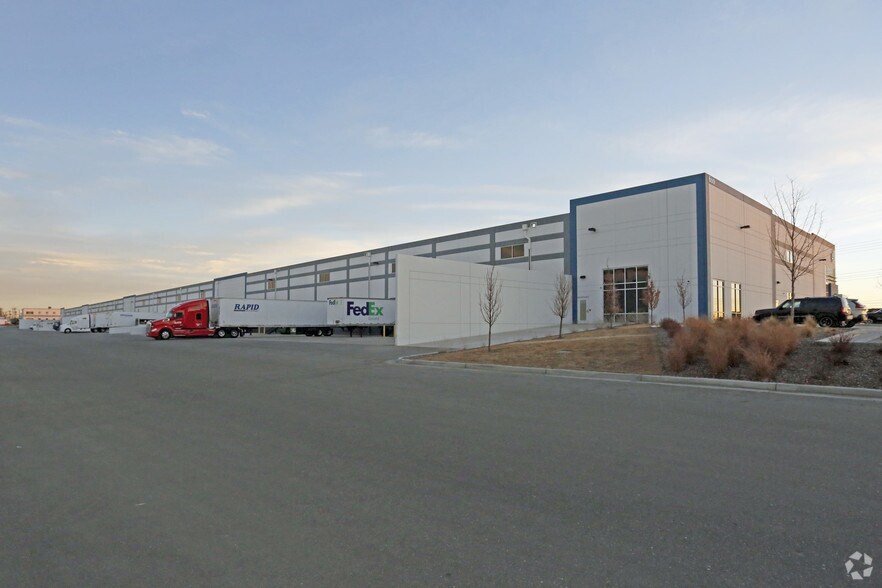 More Photos Of 610 E 55th Ave, Denver Warehouse For Lease