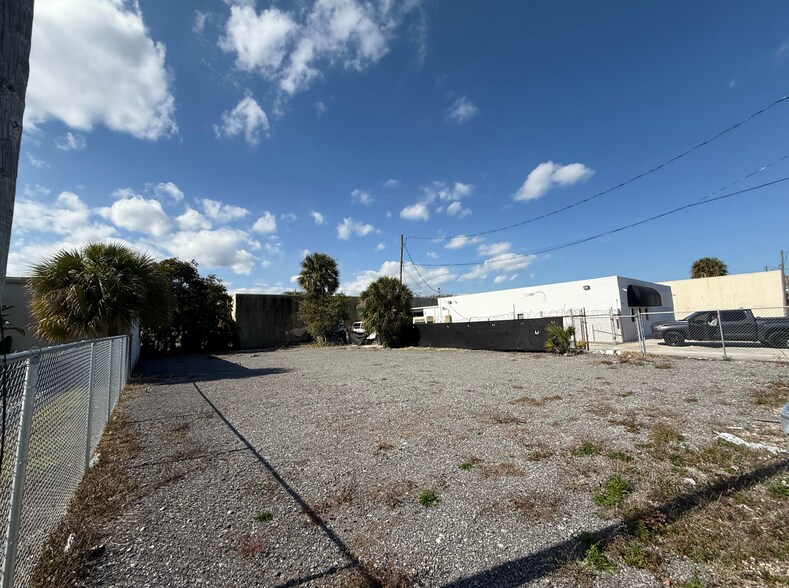 More Photos Of 1141 Clare Ave, West Palm Beach Land For Lease