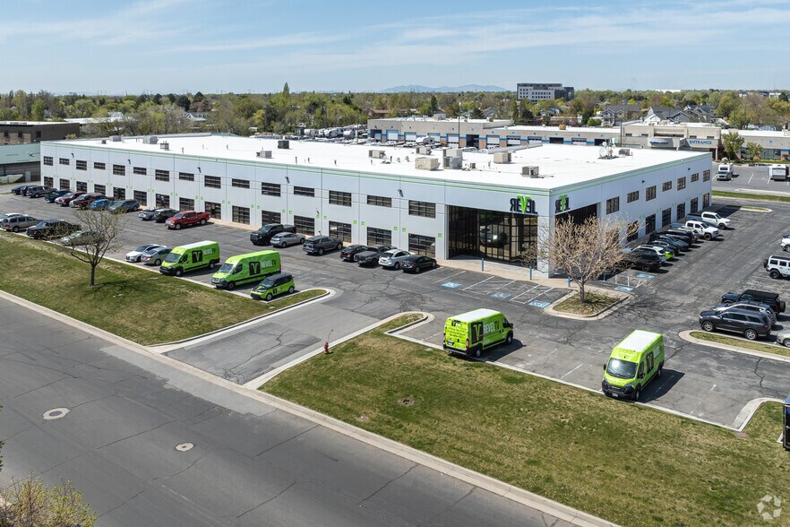 More Photos Of 695 N Kays Dr, Kaysville Industrial For Sale