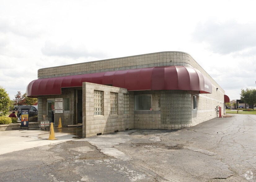 More Photos Of 49160 Grand River Ave, Wixom Carwash For Sale