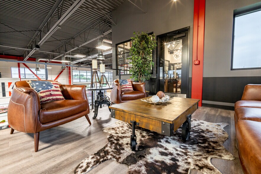 More Photos Of 205 SE 22nd St, Bentonville Loft Creative Space For Lease