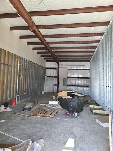 More Photos Of , Biloxi Service Station For Lease