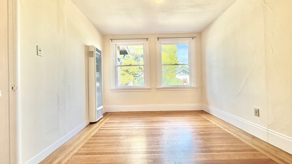 More Photos Of 6446-6452 Colby St, Oakland Apartments For Sale