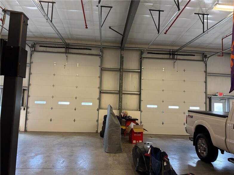 More Photos Of 345-355 Compass Cir, North Kingstown Warehouse For Sale