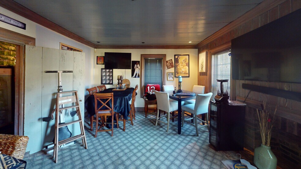 More Photos Of 720 W Main St, Jamestown Medical For Sale