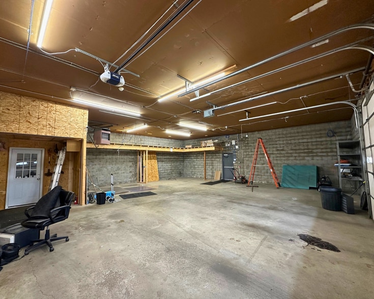 More Photos Of 2230 W Coliseum Blvd, Fort Wayne Office For Sale