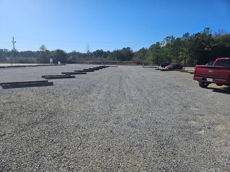 More Photos Of 371 G and S Rd, Prattville Warehouse For Lease