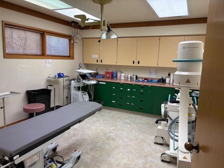 More Photos Of 2850 State St, Medford Medical For Sale