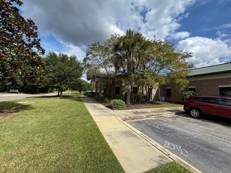 More Photos Of 3255 Industry Dr, Charleston Office For Sale
