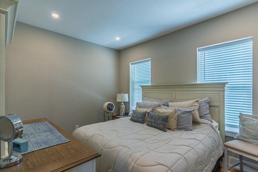 More Photos Of 155 Channing Ave, Malvern Apartments For Sale