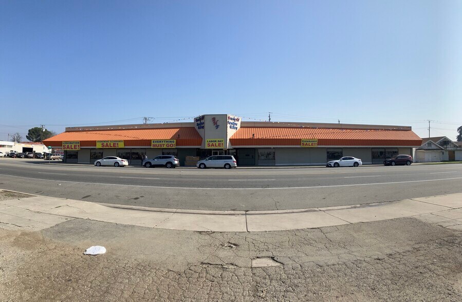 More Photos Of 620 Chester Ave, Bakersfield Showroom For Sale