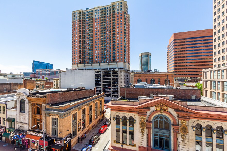 More Photos Of 404 E Baltimore St, Baltimore Storefront Retail Office For Lease