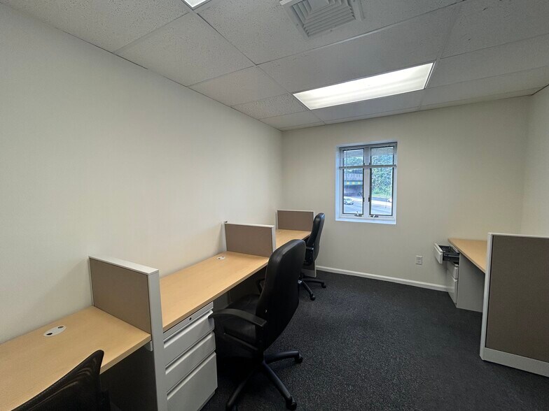 More Photos Of 256 US 1, Edison Office For Lease