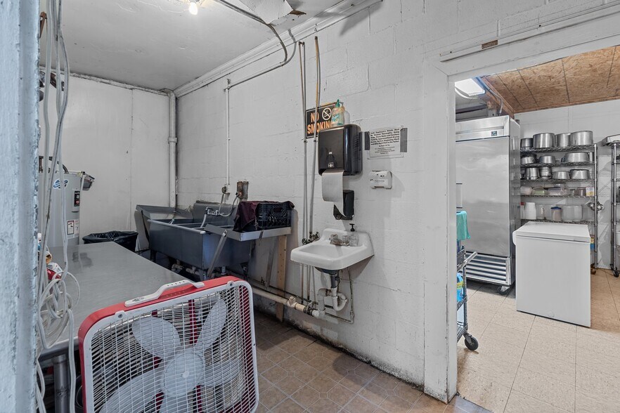 More Photos Of 1128 N Main St, Oakboro Restaurant For Sale