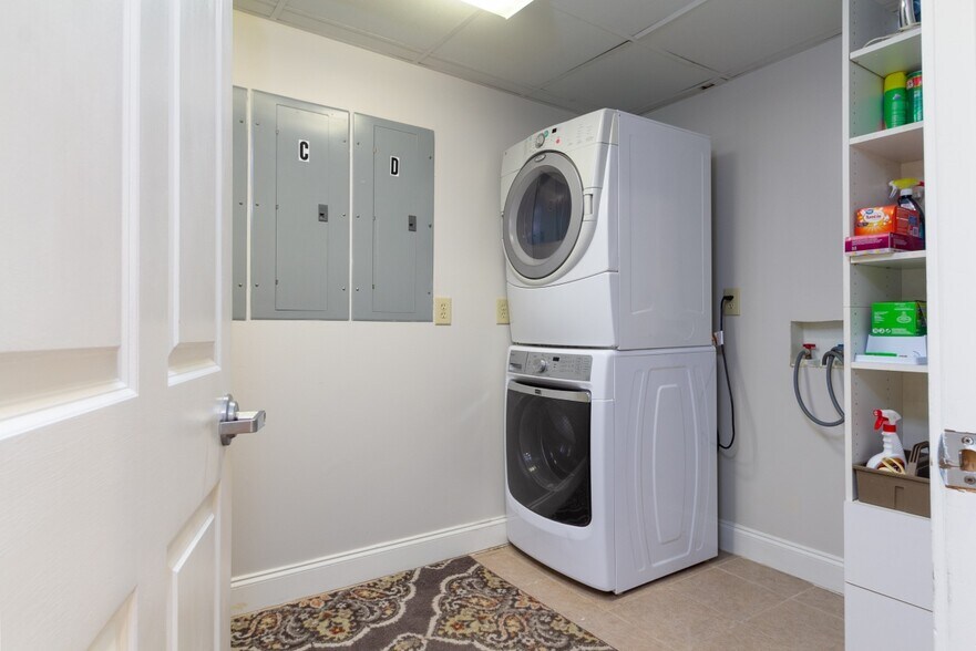 More Photos Of 173 S Lee St, Forsyth Assisted Living For Sale