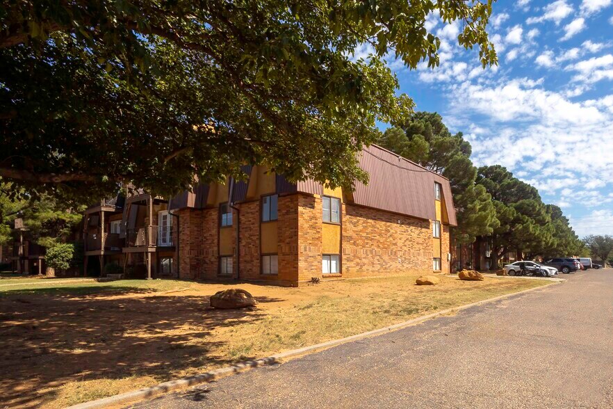 More Photos Of 5202 Bangor Ave, Lubbock Apartments For Sale