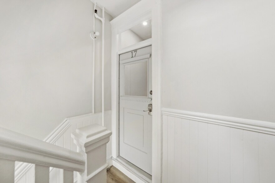 More Photos Of 17-19 Card Aly, San Francisco Apartments For Sale