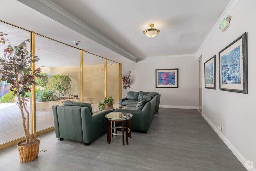 More Photos Of 303 N Swall Dr, Beverly Hills Apartments For Sale