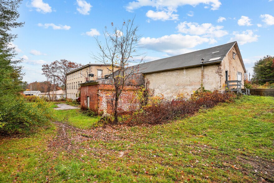 More Photos Of 45 Old Flat River, Coventry Manufacturing For Sale