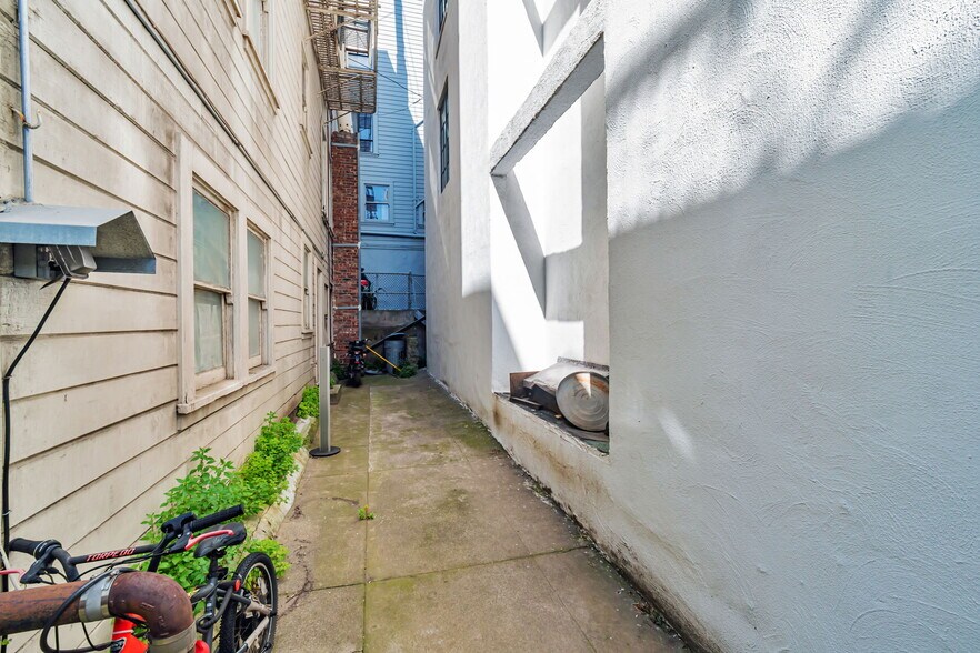 More Photos Of 1120 Jackson St, San Francisco Apartments For Sale