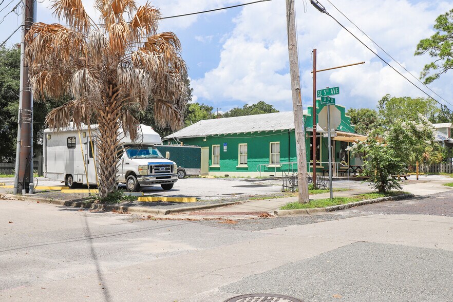More Photos Of 436 SE 2nd St, Gainesville Restaurant For Lease