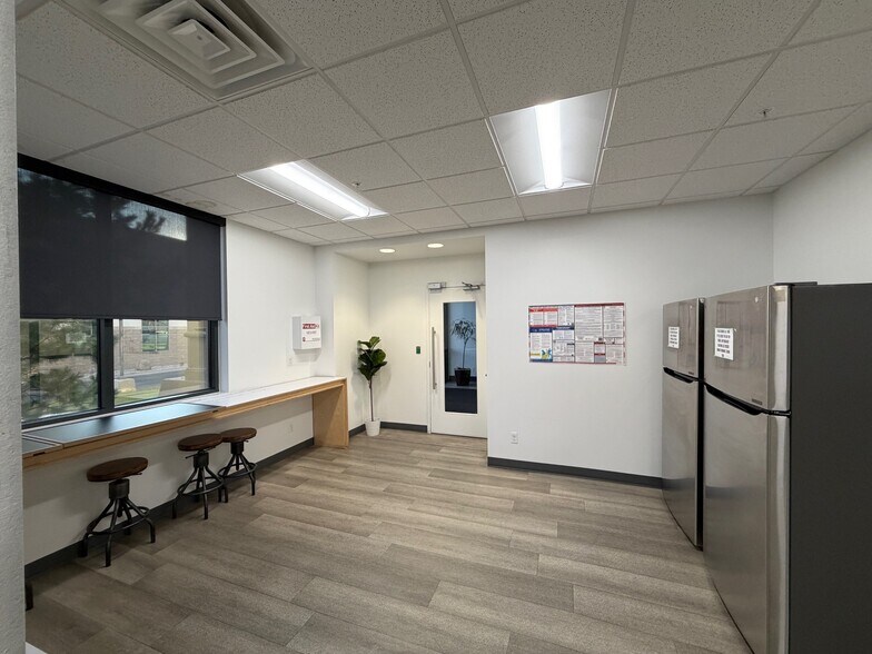 More Photos Of 251 W River Park Dr, Provo Office For Lease