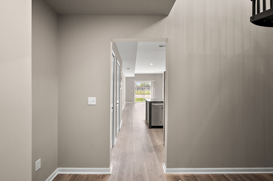 More Photos Of 1241-1251 E Woodward Heights Blvd, Hazel Park Apartments For Sale