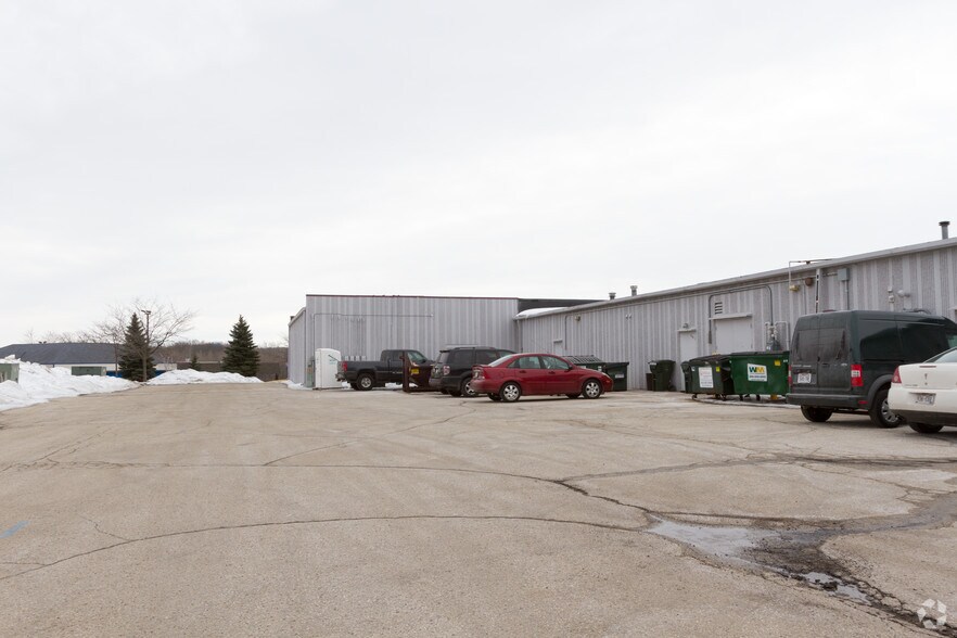 More Photos Of 2354-2380 W Washington St, West Bend Unknown For Lease