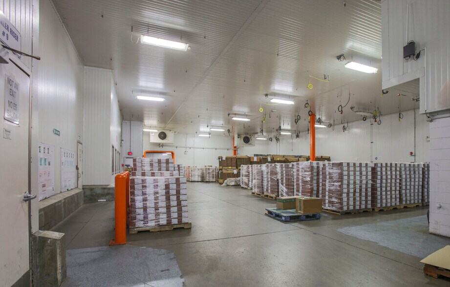 More Photos Of 3120 N Post Rd, Indianapolis Refrigeration Cold Storage For Lease