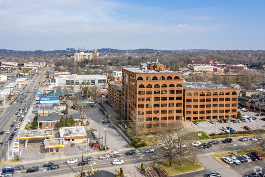 More Photos Of 102 Woodmont Blvd, Nashville Office For Lease